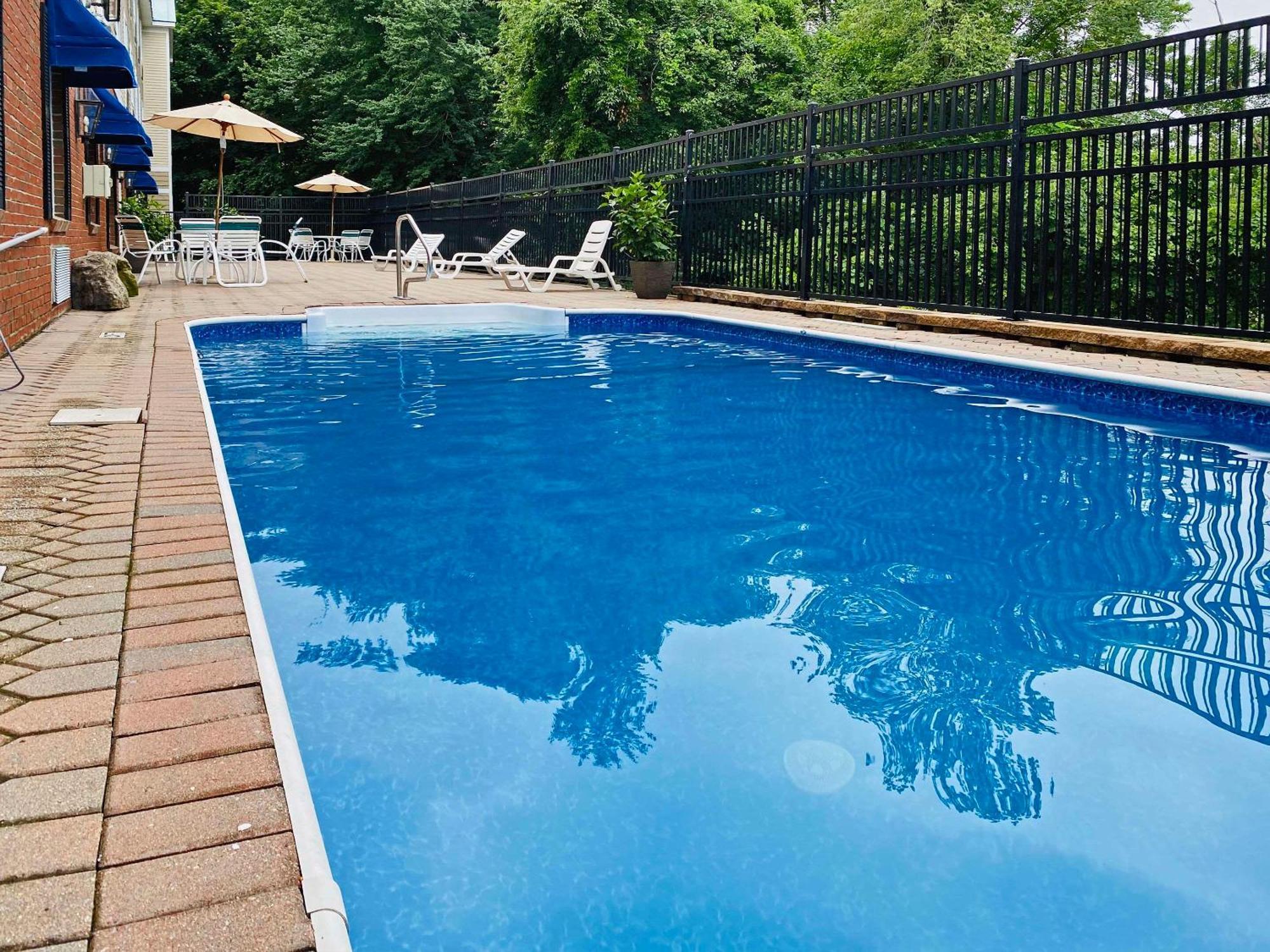 Comfort Inn & Suites Sturbridge-Brimfield المظهر الخارجي الصورة