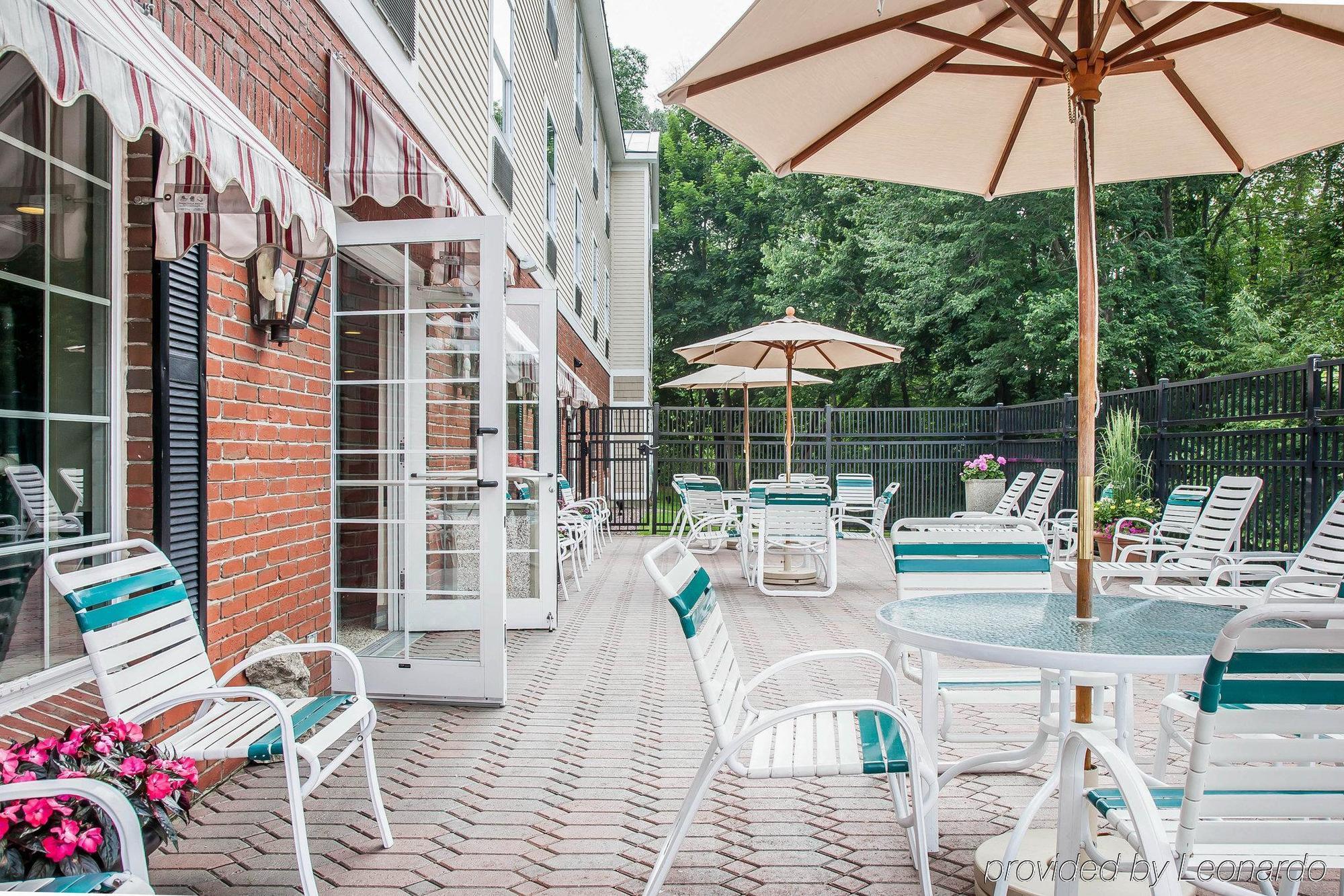 Comfort Inn & Suites Sturbridge-Brimfield المظهر الخارجي الصورة