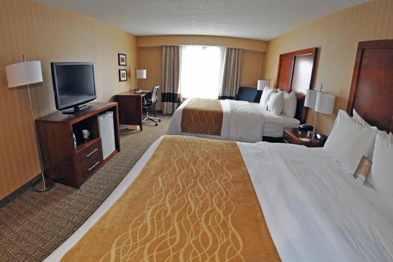 Comfort Inn & Suites Sturbridge-Brimfield المظهر الخارجي الصورة