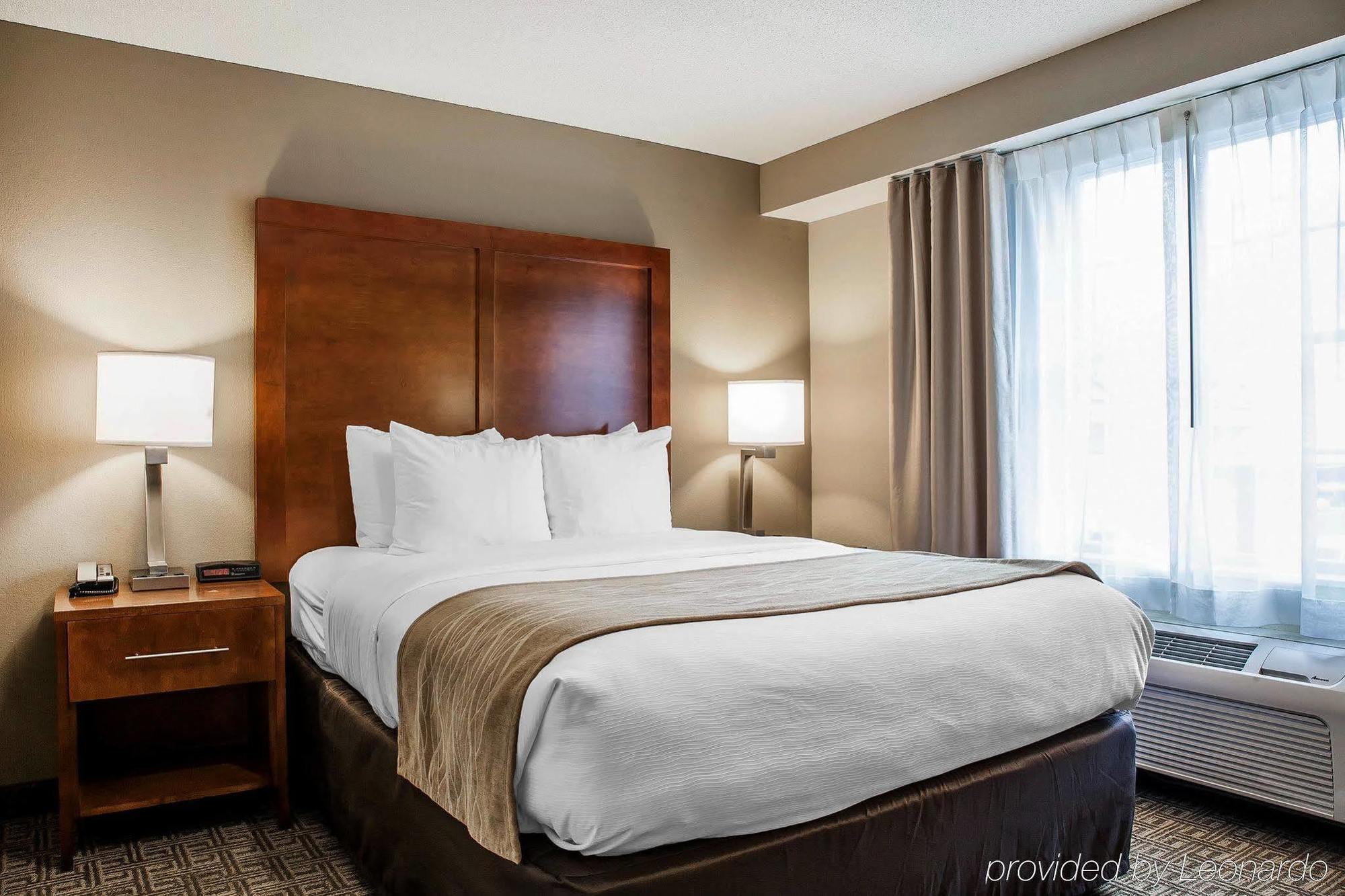 Comfort Inn & Suites Sturbridge-Brimfield المظهر الخارجي الصورة