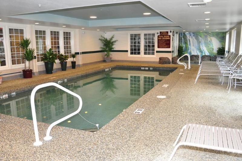 Comfort Inn & Suites Sturbridge-Brimfield المظهر الخارجي الصورة