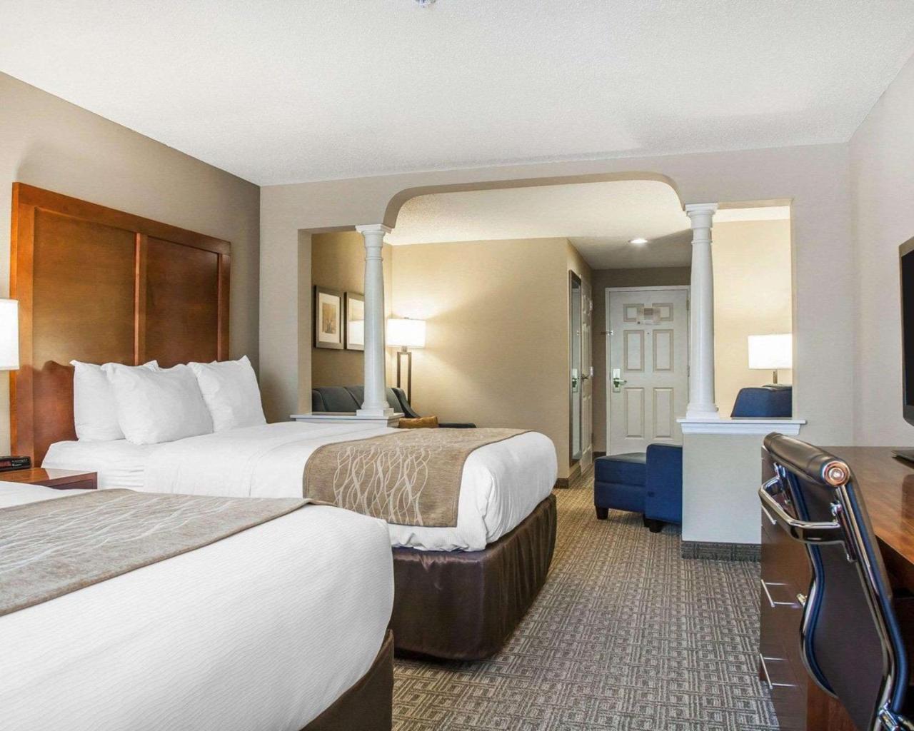 Comfort Inn & Suites Sturbridge-Brimfield المظهر الخارجي الصورة
