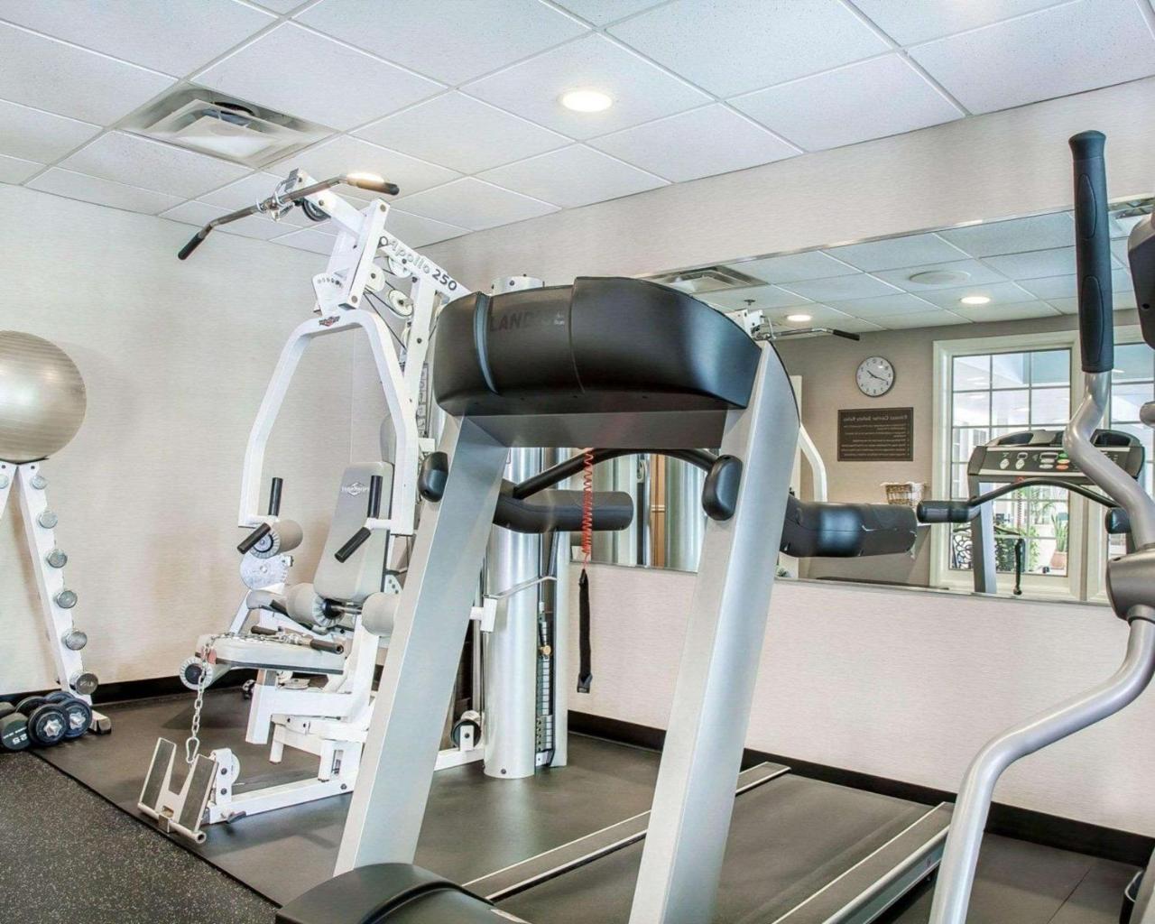 Comfort Inn & Suites Sturbridge-Brimfield المظهر الخارجي الصورة