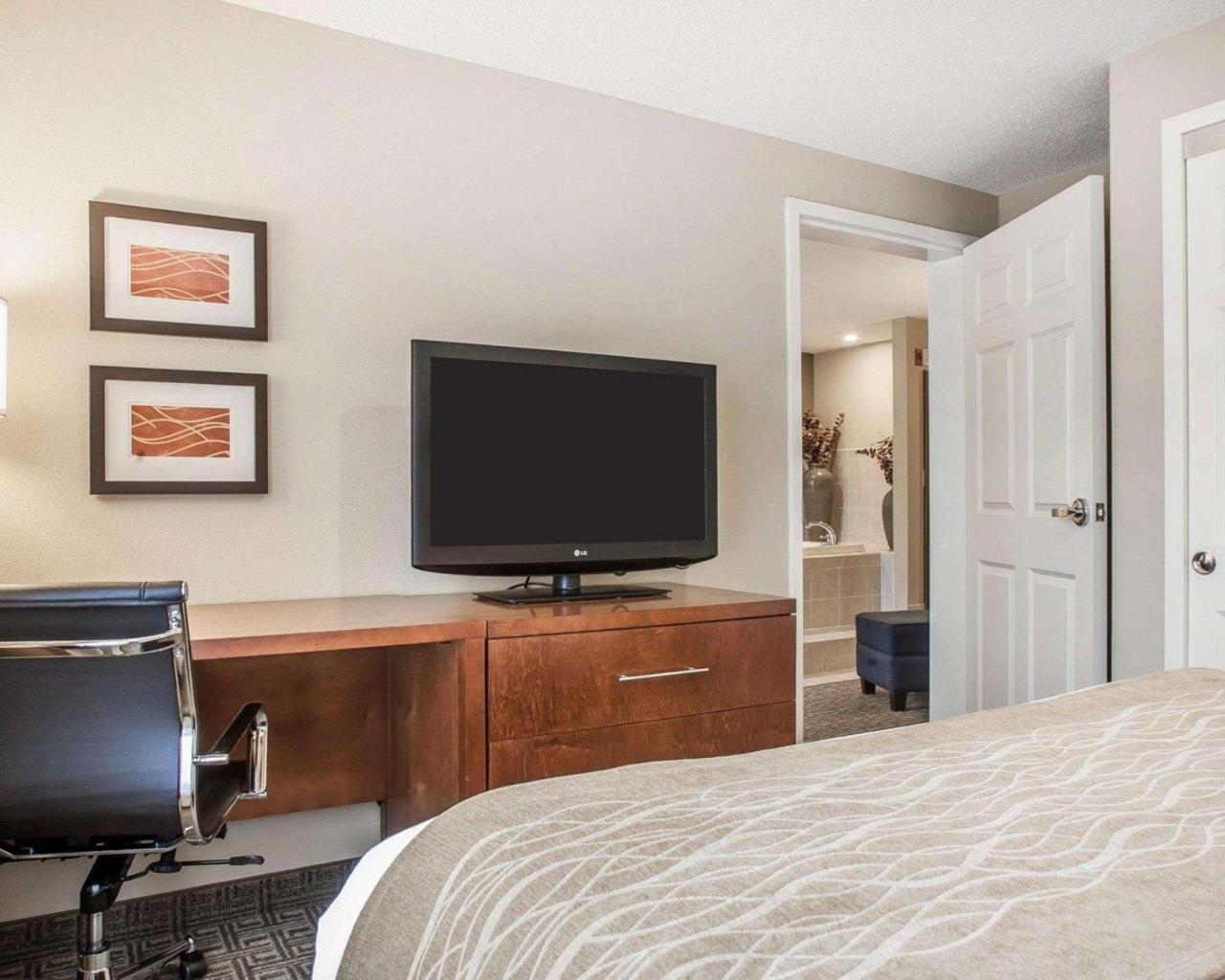 Comfort Inn & Suites Sturbridge-Brimfield المظهر الخارجي الصورة