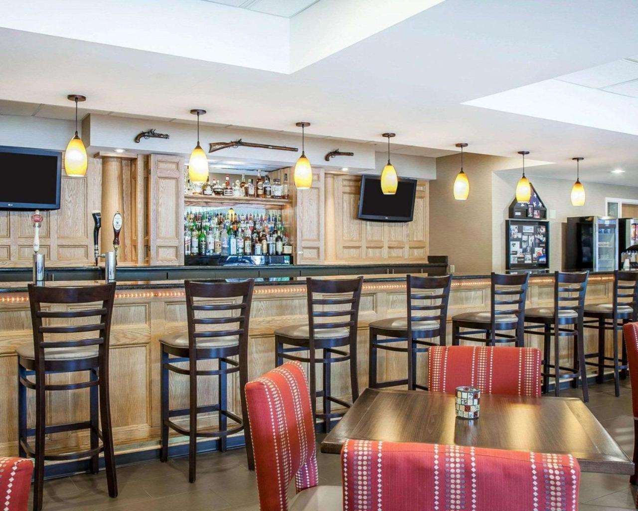 Comfort Inn & Suites Sturbridge-Brimfield المظهر الخارجي الصورة