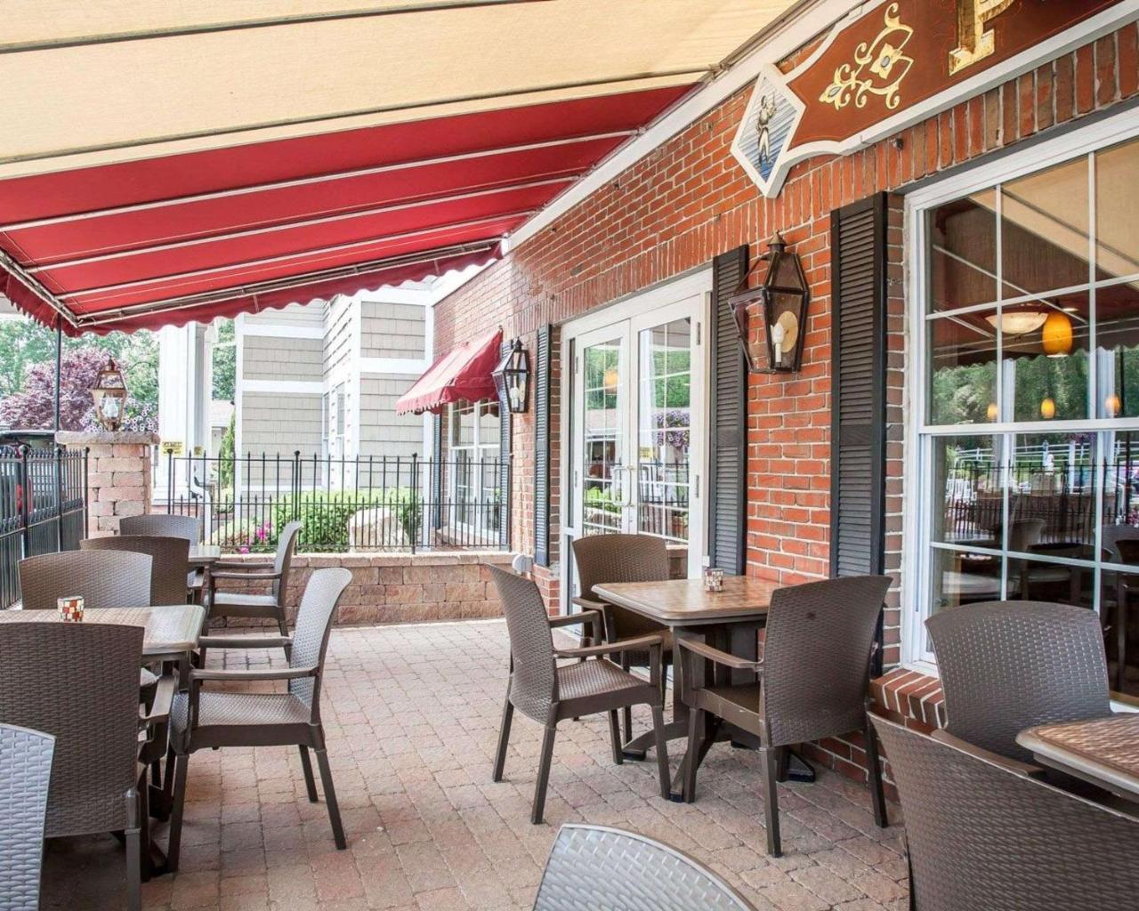 Comfort Inn & Suites Sturbridge-Brimfield المظهر الخارجي الصورة