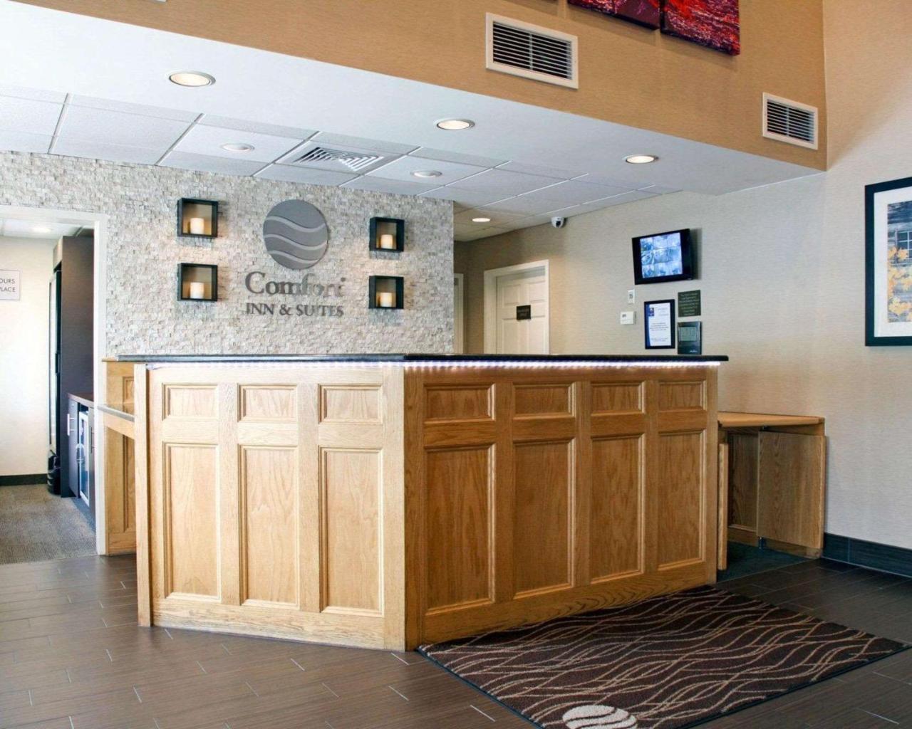 Comfort Inn & Suites Sturbridge-Brimfield المظهر الخارجي الصورة