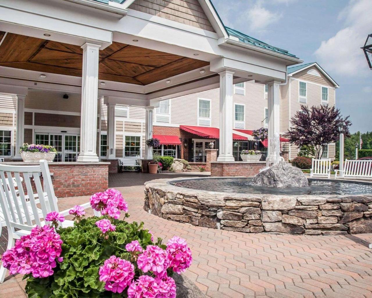 Comfort Inn & Suites Sturbridge-Brimfield المظهر الخارجي الصورة