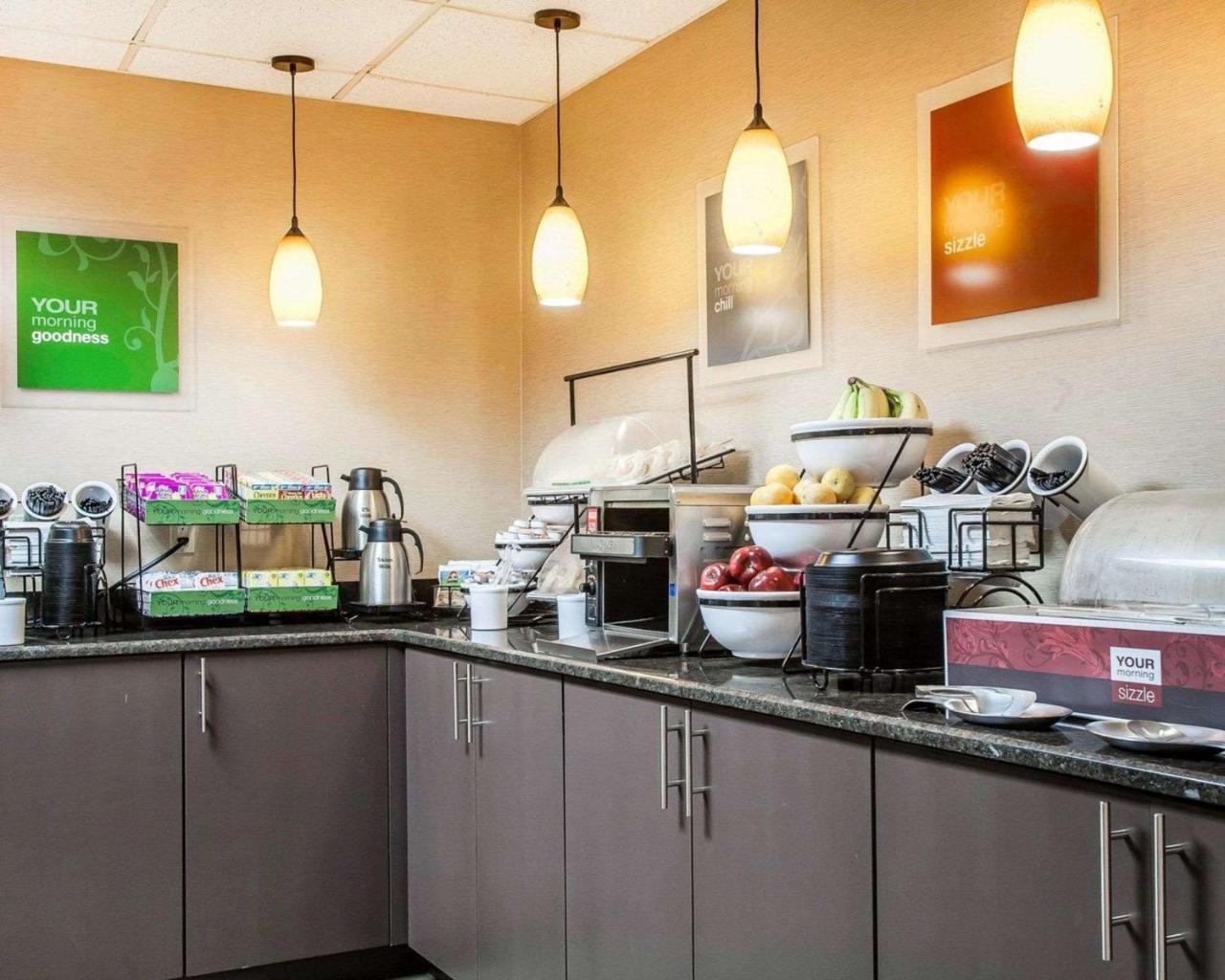 Comfort Inn & Suites Sturbridge-Brimfield المظهر الخارجي الصورة